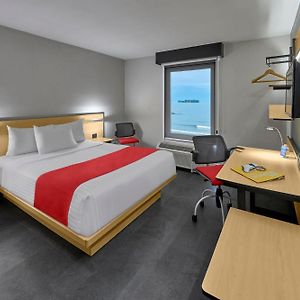 Habitación con Cama Queen